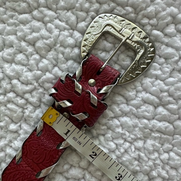 VTG red silver western cowgirl belt made in USA size small - Picture 6 of 9